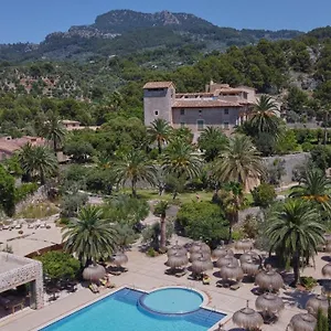 Es Port Hotell